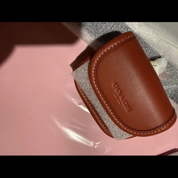 Coach X Peanuts Heritage Convertible Crossbody with Snoopy and Woodstock - Picture 8 of 10